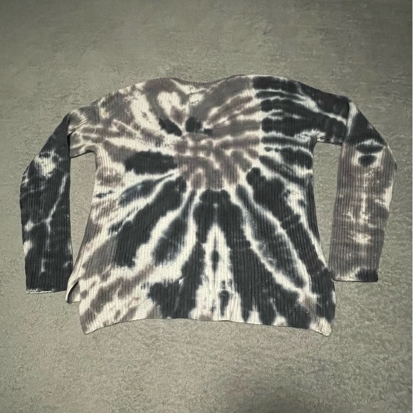 Belle by Belldini knit oversized tie dye pocket sweater size small oversized - Picture 7 of 9